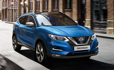 En blå Nissan Qashqai